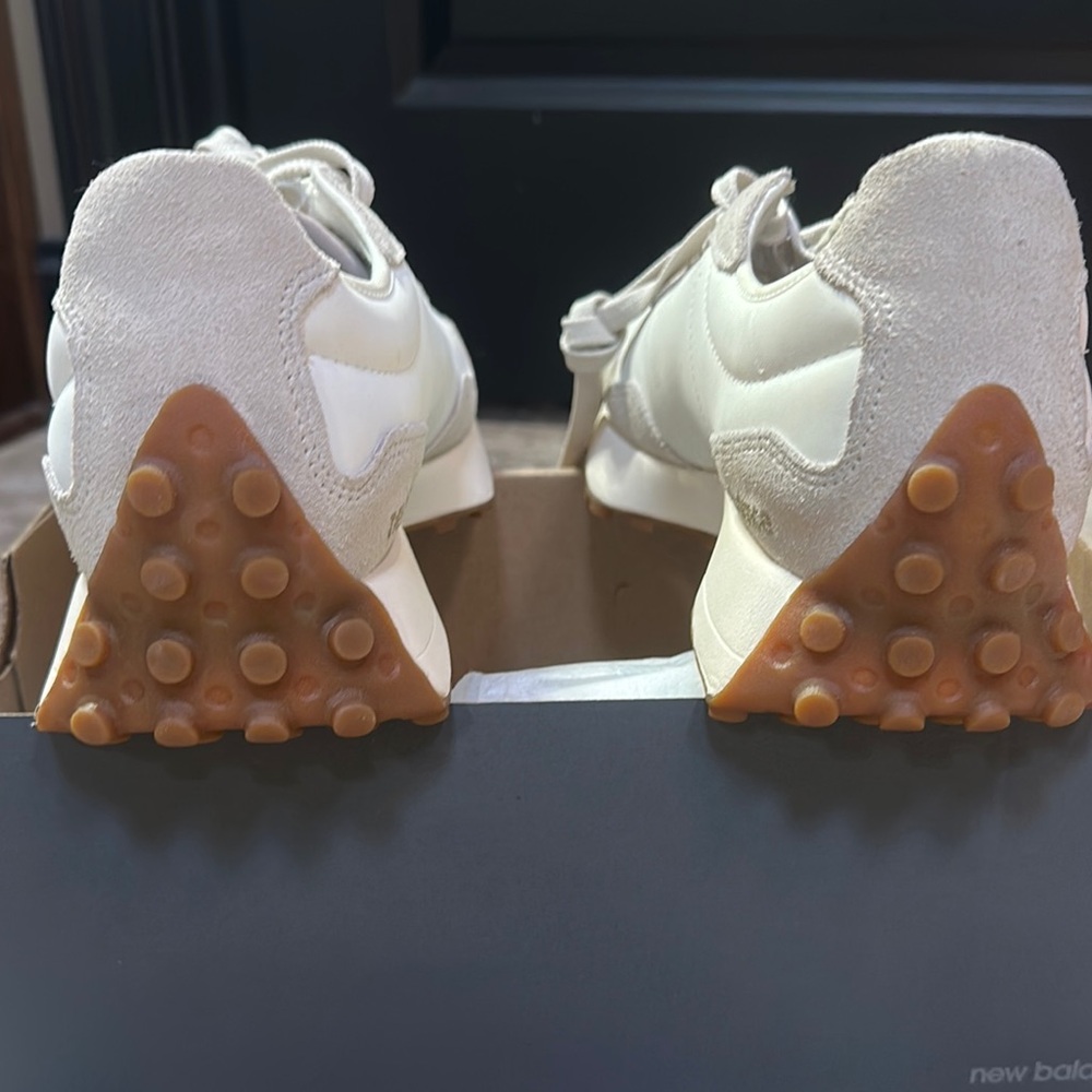 New Balance White and Gray Sneakers - Picture 3 of 5